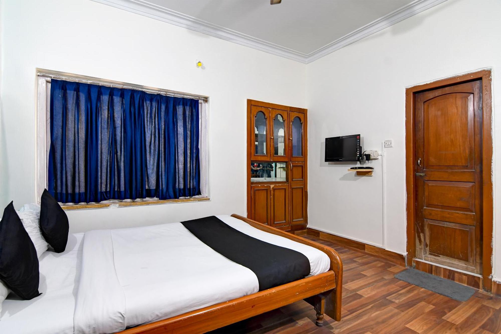 Brill Rooms Near City Centre Metro Station Calcutta Exteriör bild