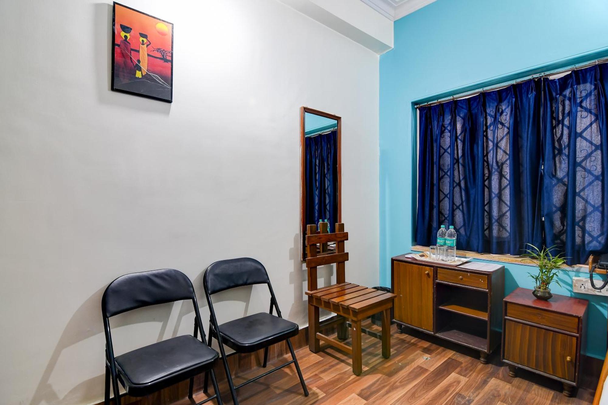 Brill Rooms Near City Centre Metro Station Calcutta Exteriör bild