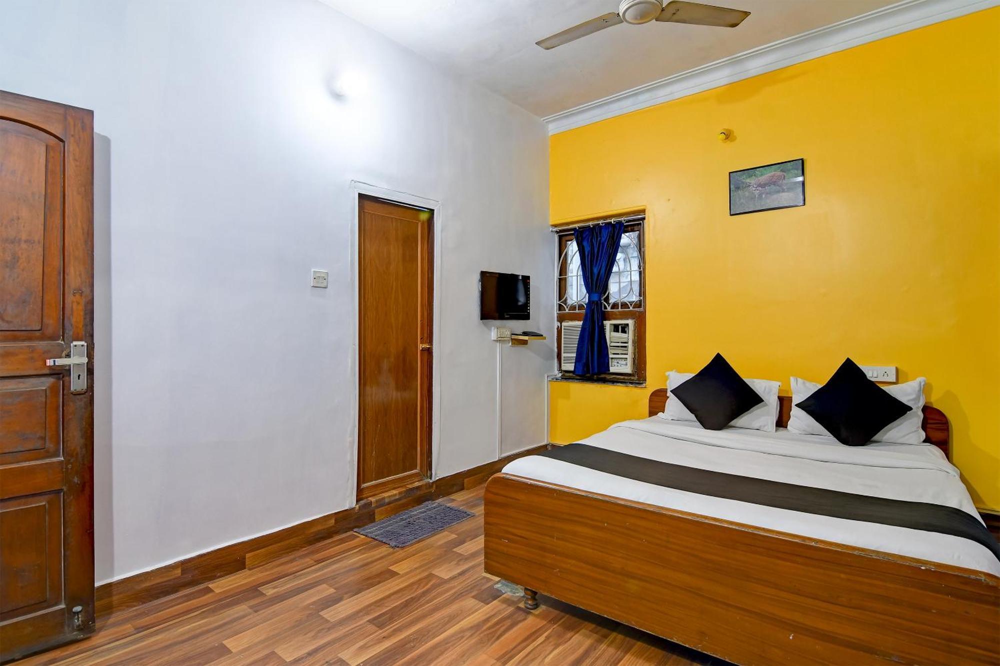 Brill Rooms Near City Centre Metro Station Calcutta Exteriör bild